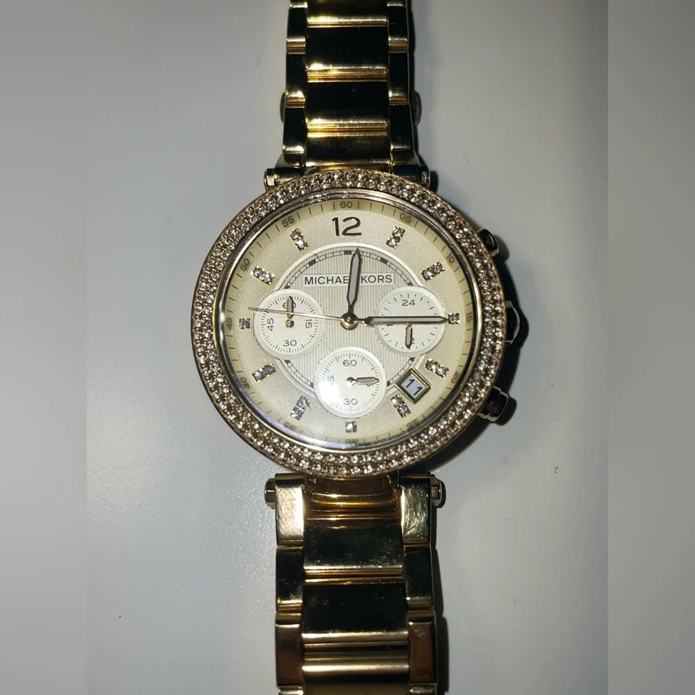 Watch - Picture 3 of 5